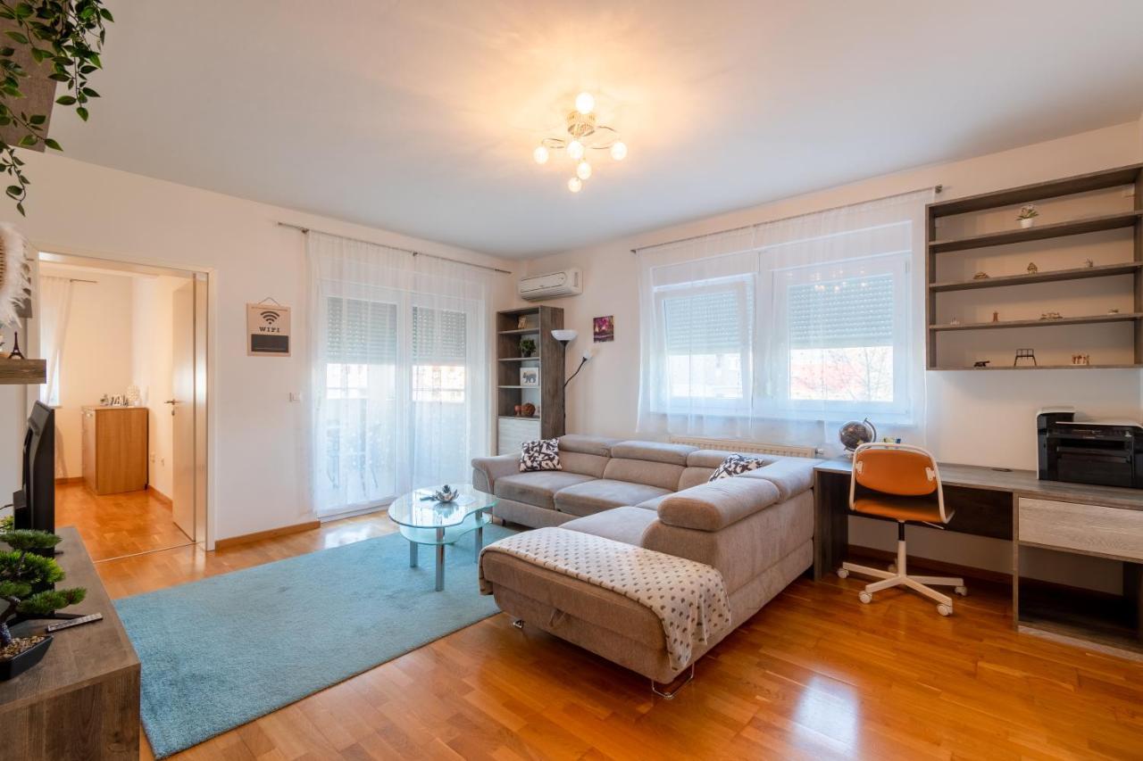 Flexible Selfcheckins 40 - Zagreb - Parking - Big Loggia - New - 2 Beedroms Apartment Екстериор снимка